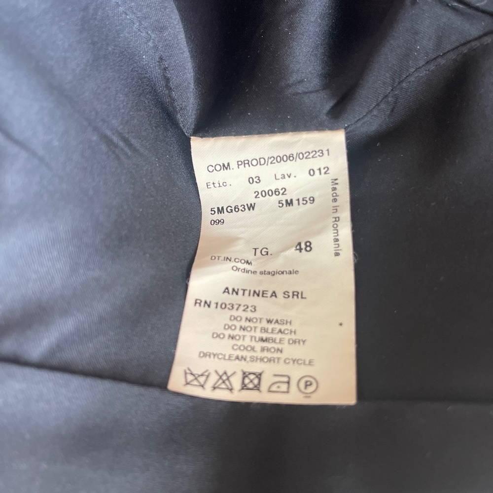 ARMANI Floral Jacket - Picture 6 of 7